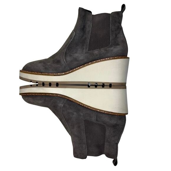 Cecelia New York Gemma Suede Wedge Pull On Ankle Boot Slate Gray Size 8M - Picture 1 of 11